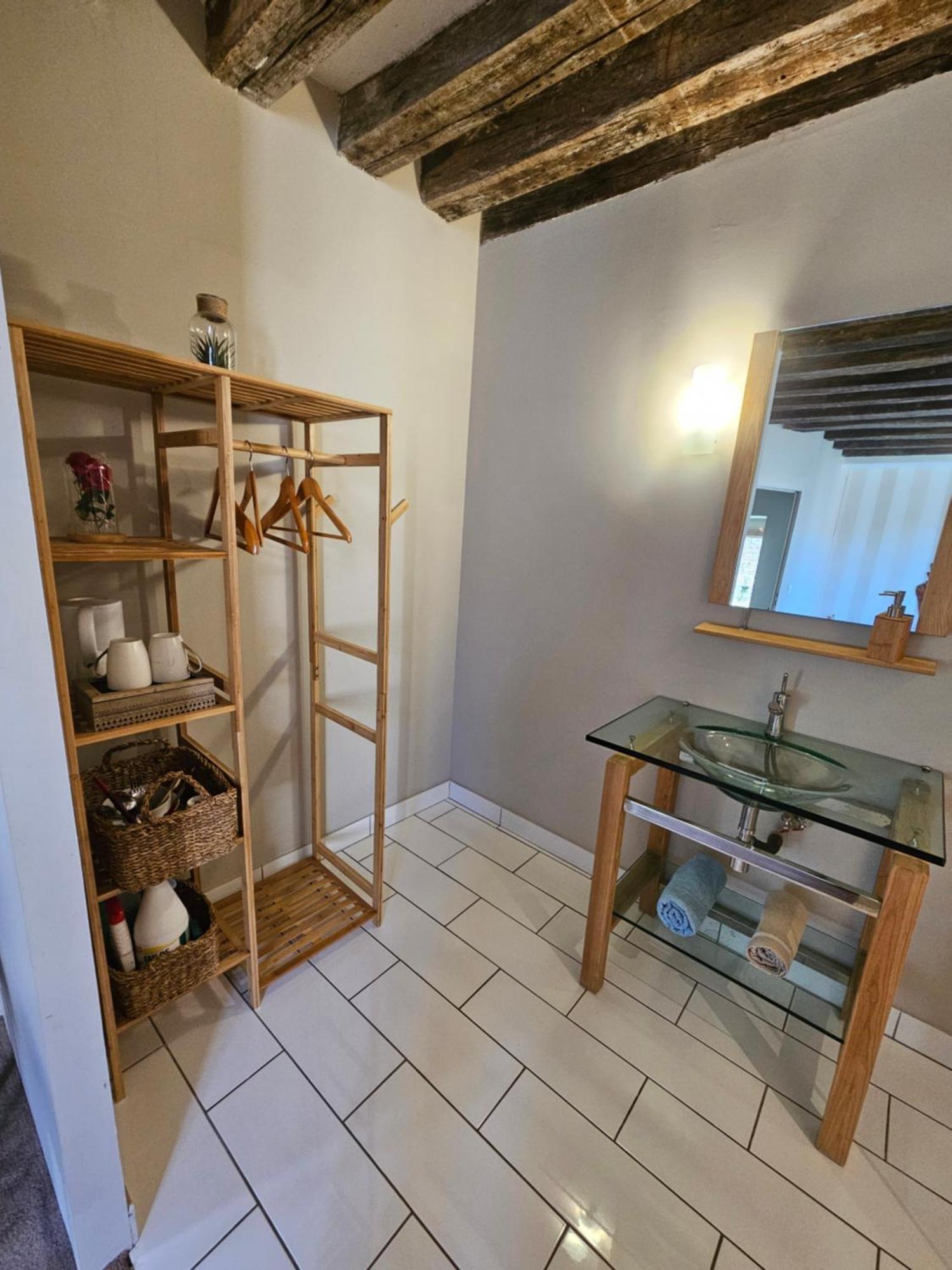 栋济 Chambre Avec Salle De Bain酒店 外观 照片